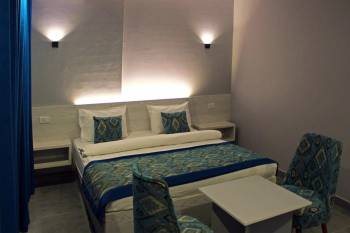 Deluxe Single Room with Sea View3